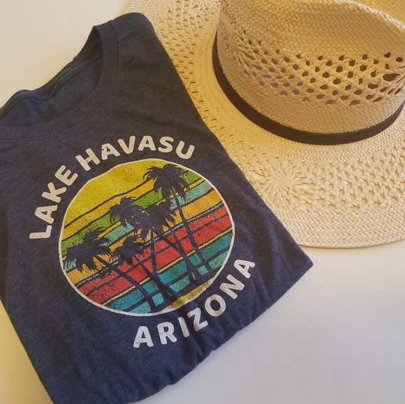 Tops Lake Havasu Arizona Navy Blue Scoop Neck Tee Shirt Sz M See